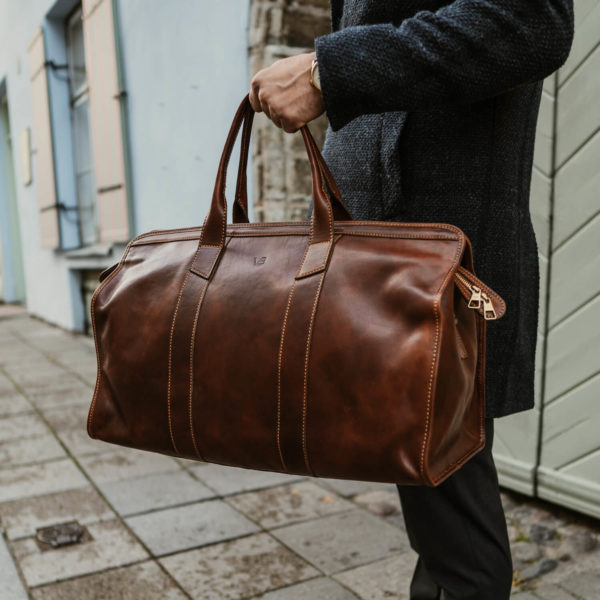 Which Bags Are Perfect for a Weekend Getaway? - Von Baer Which Bags Are Perfect for a Weekend Getaway? - Von Baer