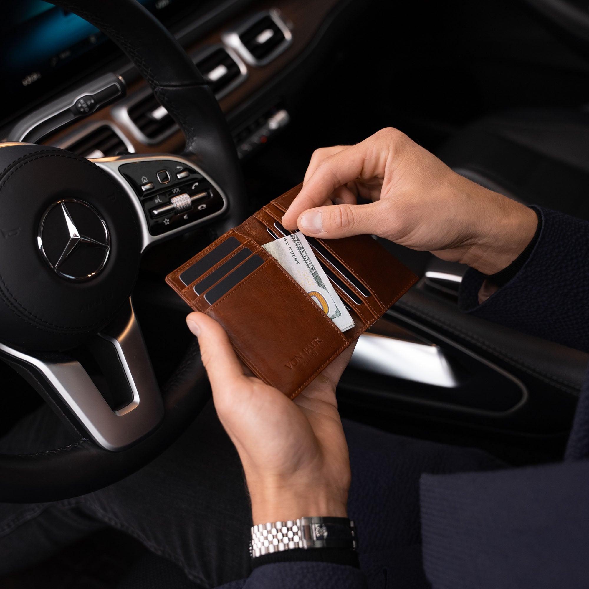 Leather Card Case Wallet for Men with RFID Protection Von Baer