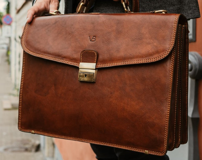 Top 3 Tips to Pick the Perfect Leather Briefcase