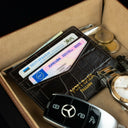 Minimalist (croc print)