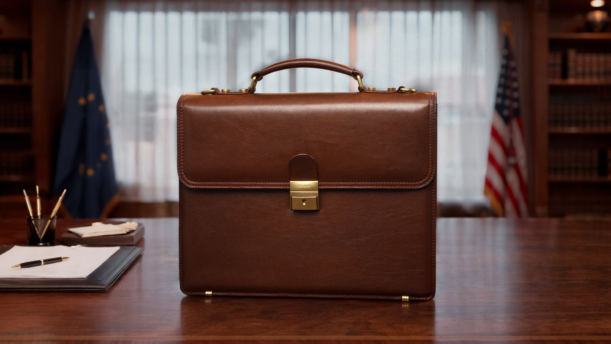 Von Baer No.3 Classic men's leather briefcase, shown in a main video highlighting design, craftsmanship, and functionality