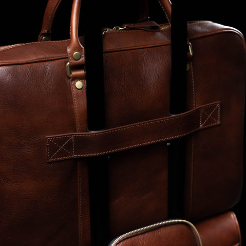 von baer city large italian leather mens laptop bag for work brown luggage strap in the back