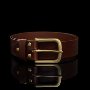 Von Baer classic brown leather belt for men with a solid brass buckle.