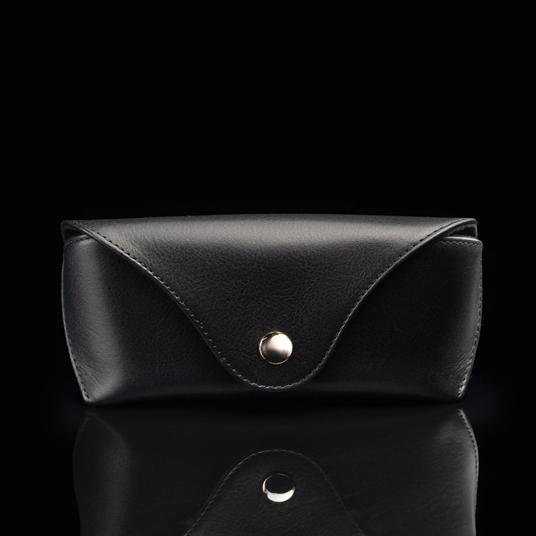 A front view of a black Von Baer Deluxe luxury leather glasses case.