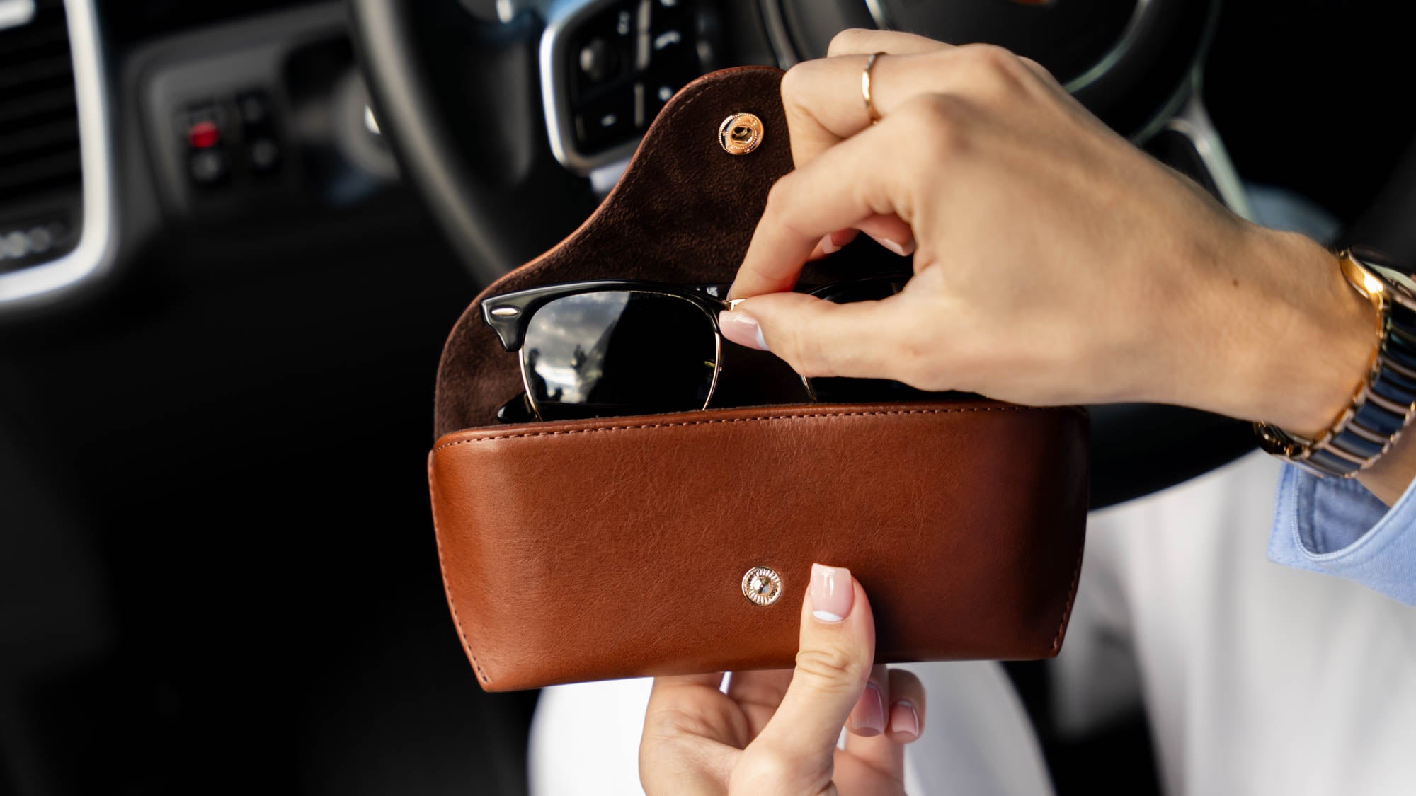 Luxury Leather Glasses Case for Women - Von Baer