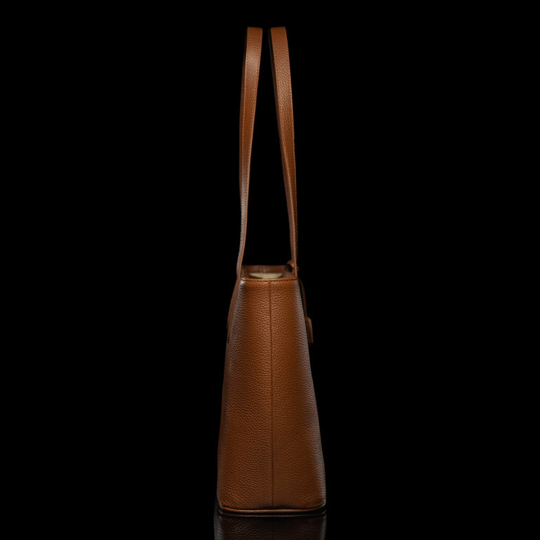 Von Baer Elegance cognac tan luxury leather tote bag half-turned side view