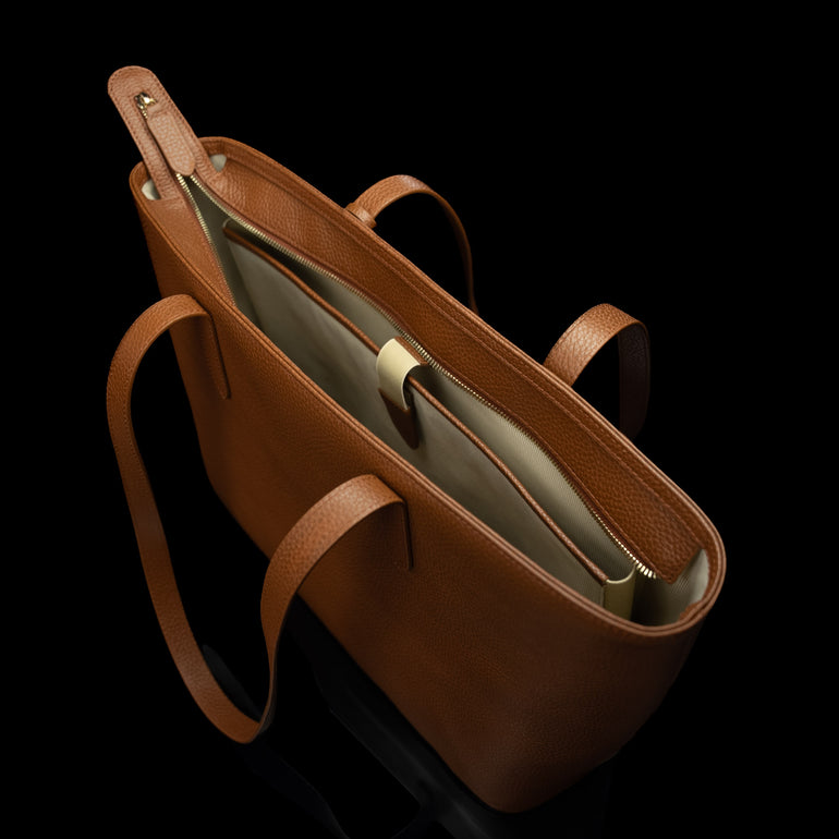 Von Baer Elegance cognac tan luxury leather tote bag interior with laptop compartment