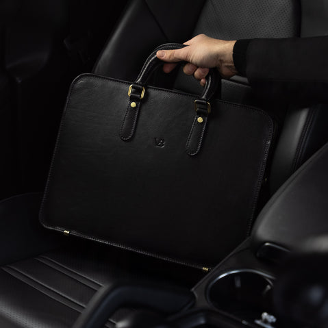 Von Baer Elegant luxury slim full-grain black leather laptop bag in Porsche
