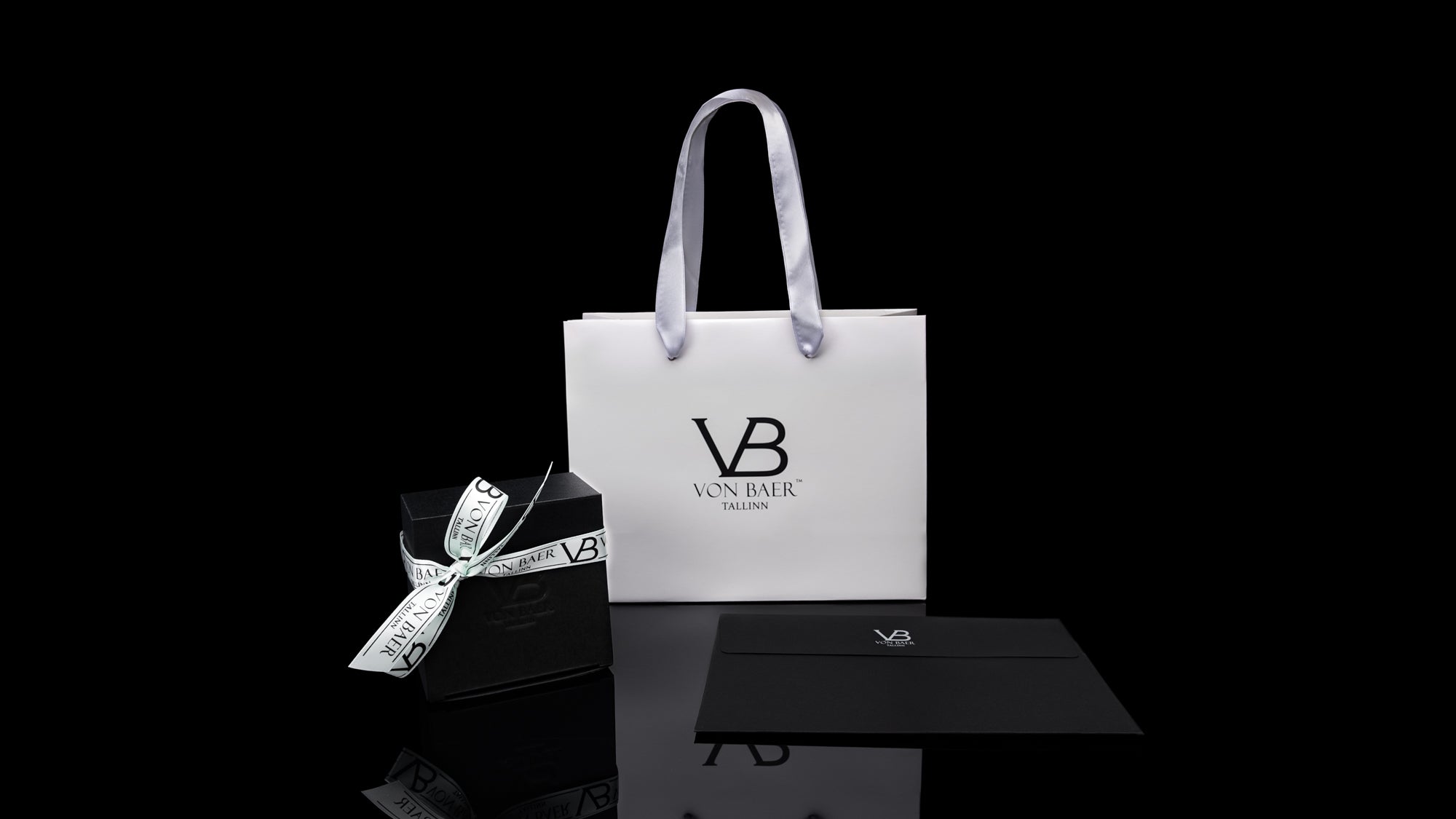 Von Baer gift packaging with leather belts