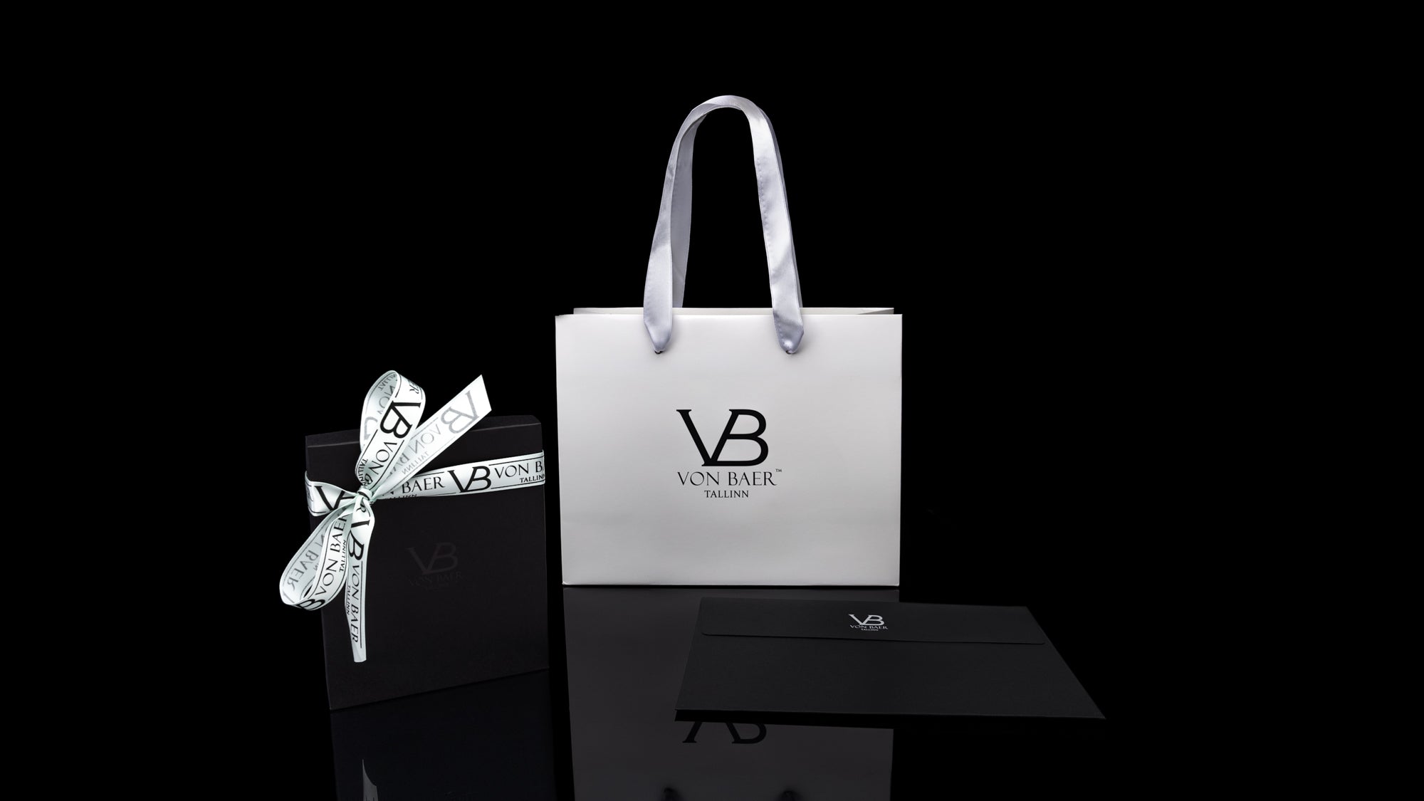 Von Baer gift packaging with leather wallets for men