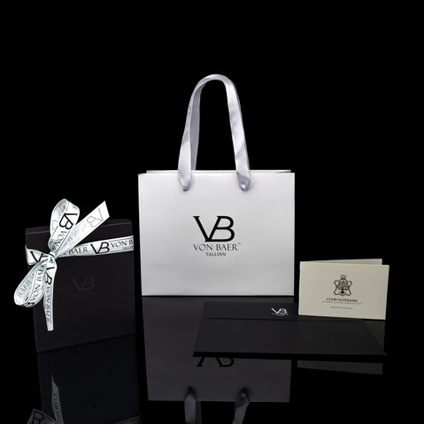 Von Baer gift packaging for leather wallets for men with Cuoio Superiore certificate, showcasing luxury craftsmanship.