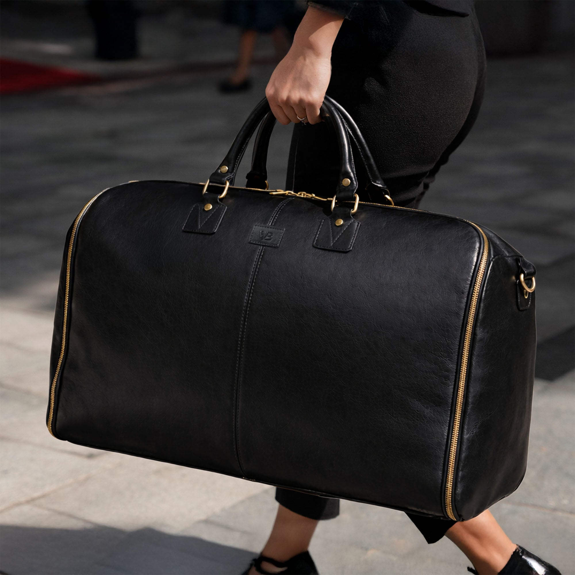 Women's Luxury Leather Garment Duffle Bag - Von Baer