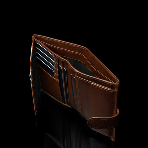 von baer heritage premium mens leather trifold wallet brown upper view cash compartments