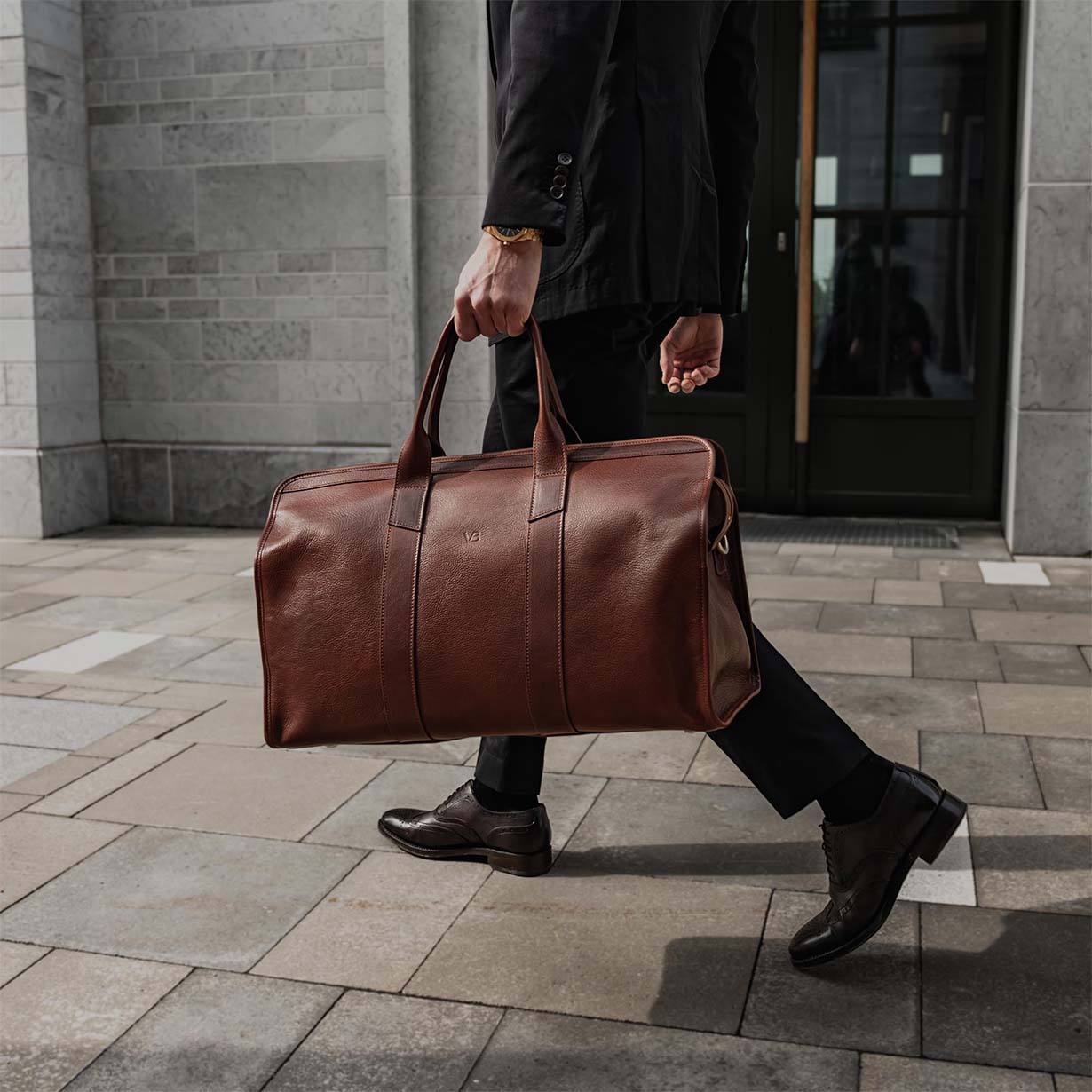【BAON】23FW★ [BAONHAUS] Bevol button neck short leather JP Von Baer™: Luxury Leather Briefcases, Laptop Bags, Travel