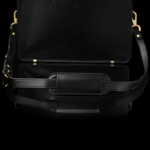 Von Baer black leather shoulder bag strap on leather bag