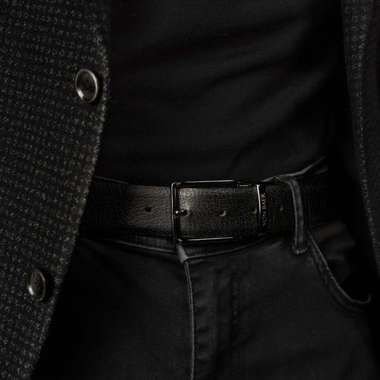 von baer premier luxury reversible premium leather belt for men black side on male model