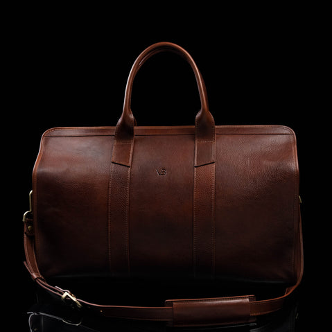 von baer weekender premium mens full grain leather weekend bag solid brown with shoulder strap