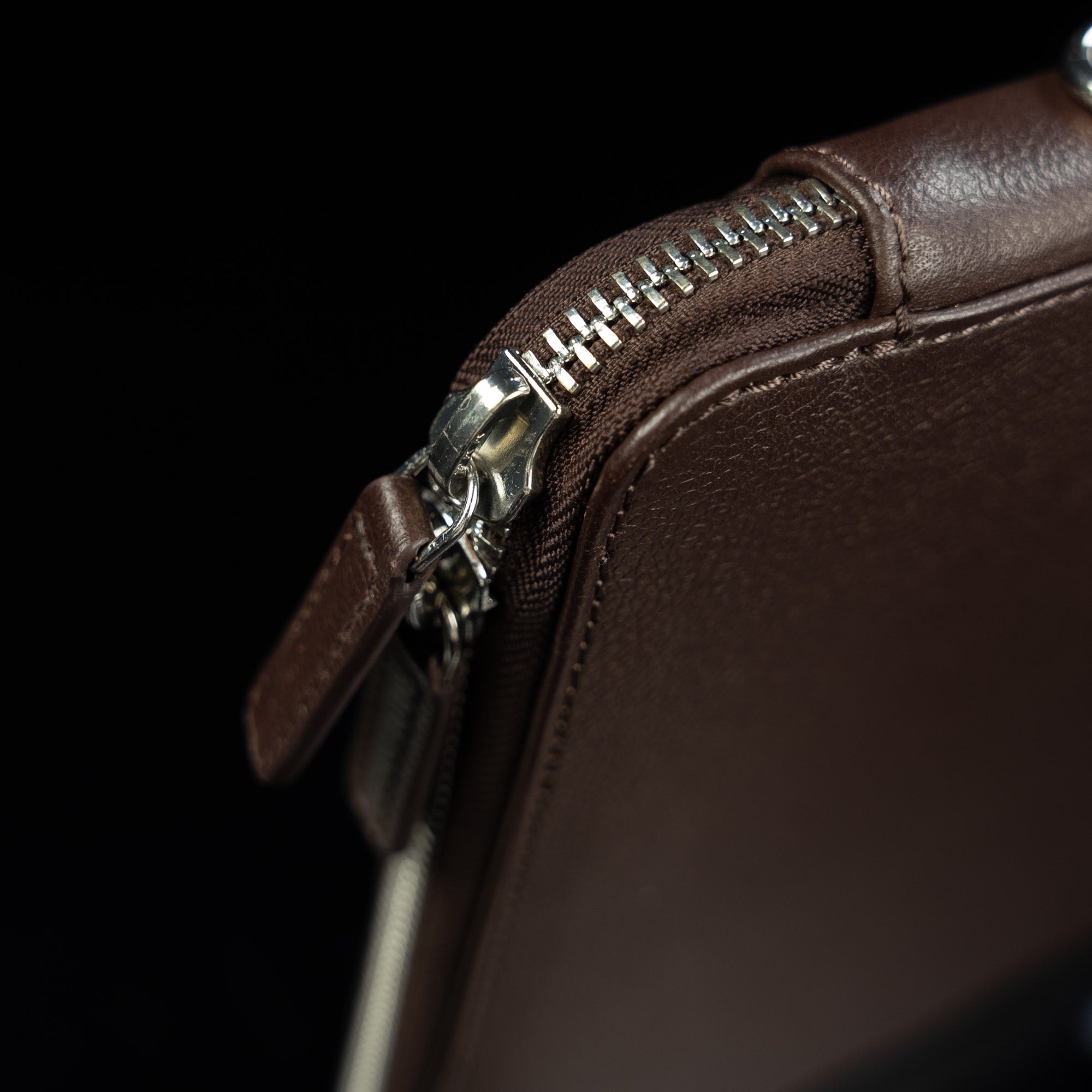 Well Organized Leather Laptop Macbook Case brown ykk zipper