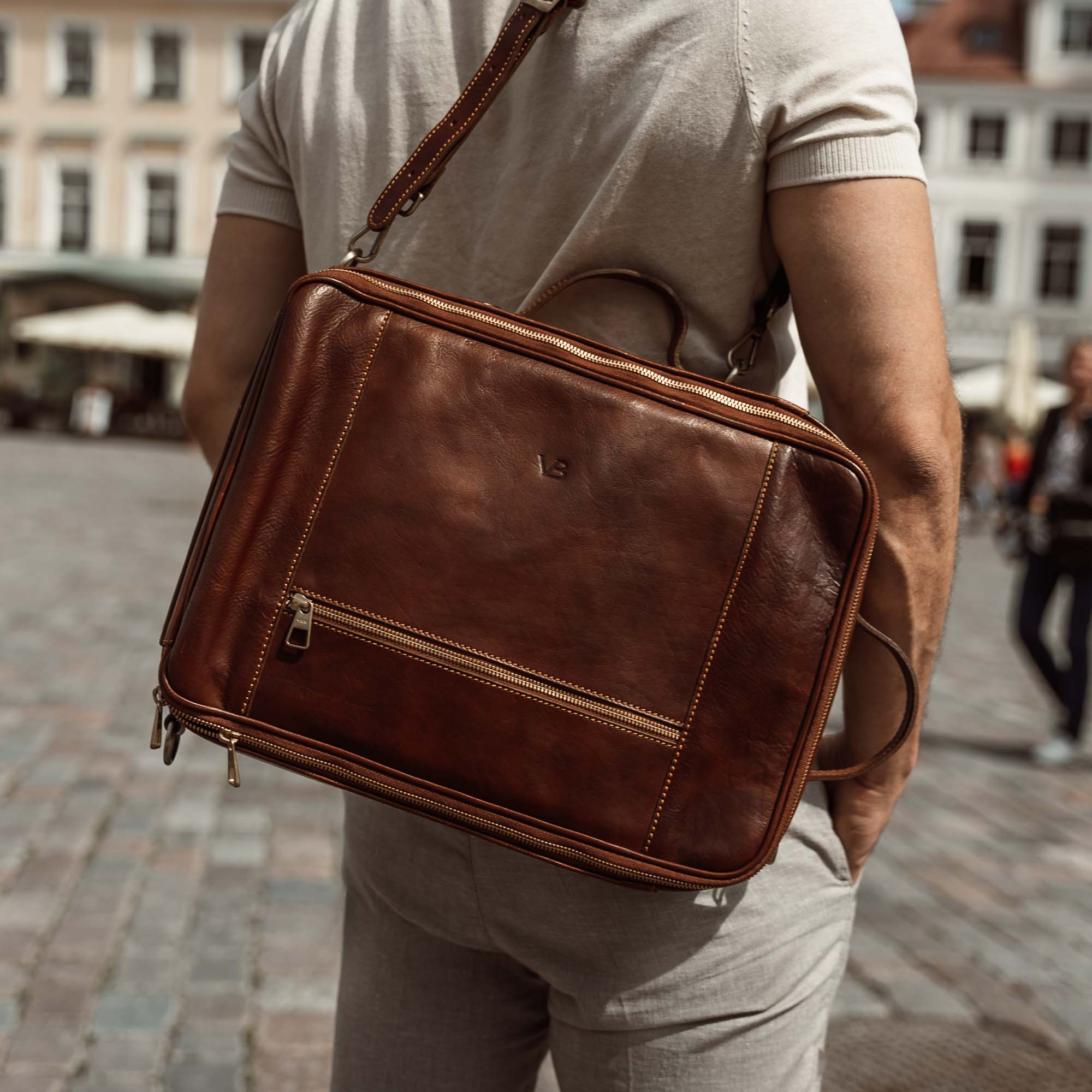 Men's Leather Laptop Bags: Full-grain & Handmade