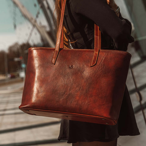 von baer elegance premium full grain leather womens tote bag brown with female model lifestyle