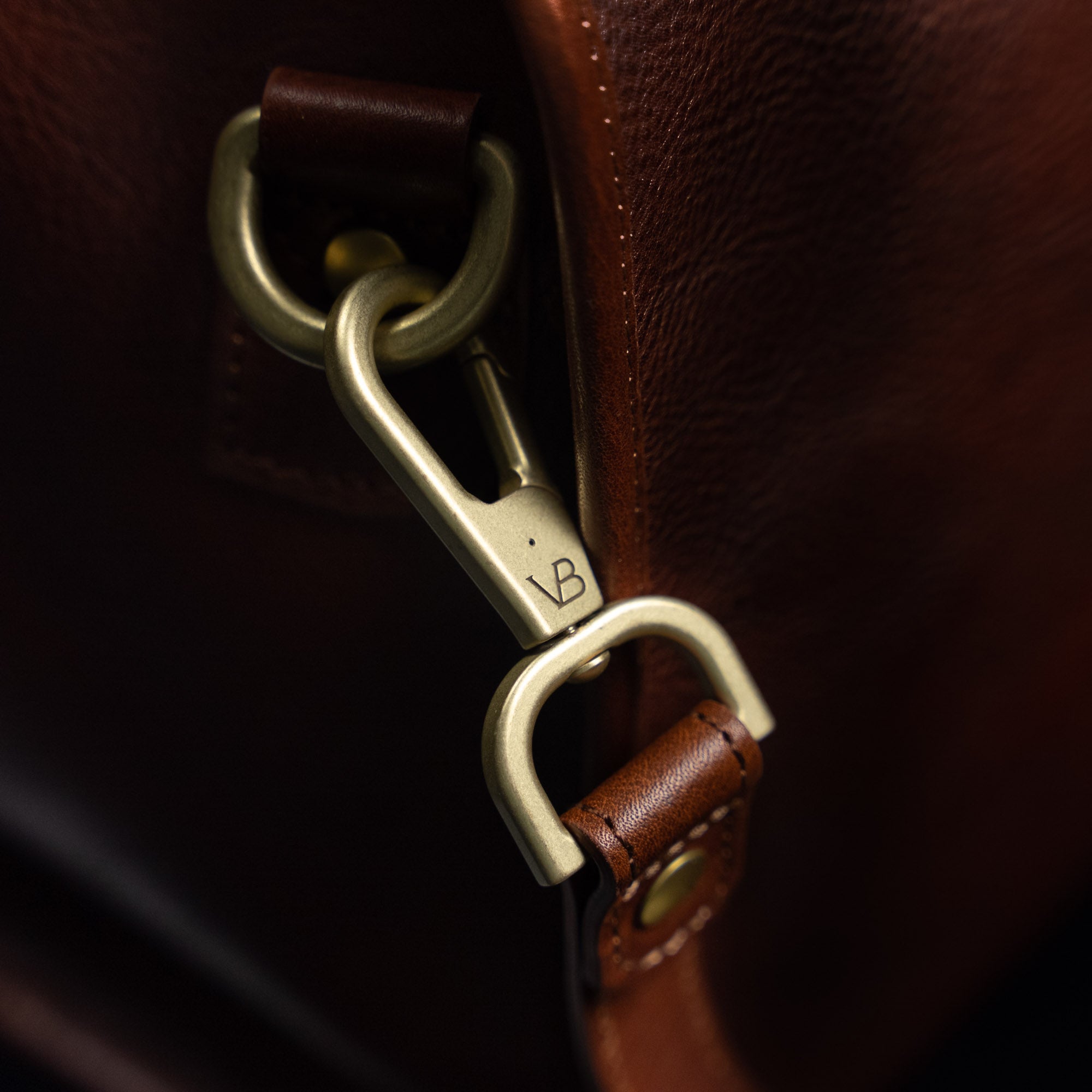 Luxury Full Grain Leather Weekender Bag for Women with Detachable